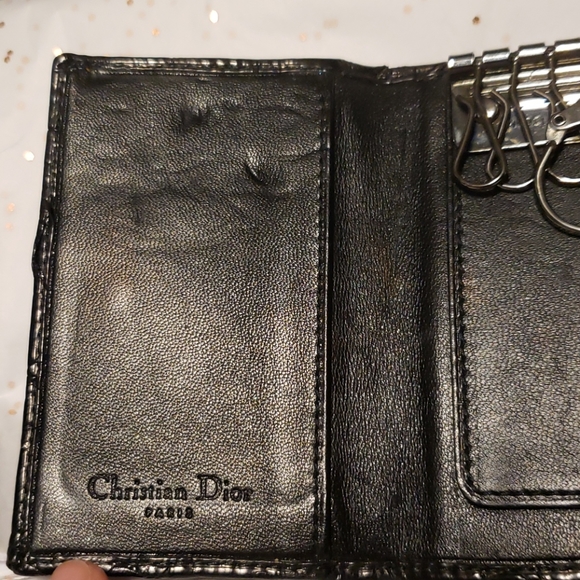 Beautiful Authenthic Dior Key Wallet - Picture 4 of 11